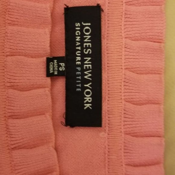 Sweater - Picture 3 of 3